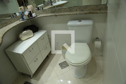 Banheiro da Suíte de apartamento à venda com 3 quartos, 146m² em Freguesia (jacarepaguá), Rio de Janeiro