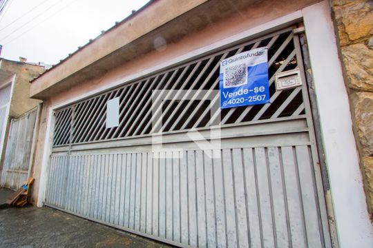 Fachada de casa à venda com 3 quartos, 128m² em Parque São Vicente, Santo André