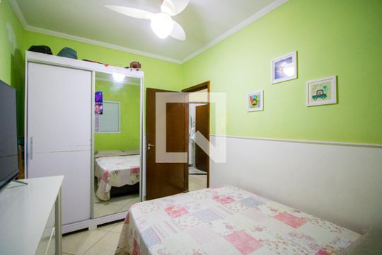 Quarto 2 de casa à venda com 3 quartos, 128m² em Parque São Vicente, Santo André