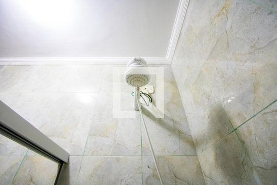 Banheiro de casa à venda com 3 quartos, 128m² em Parque São Vicente, Santo André