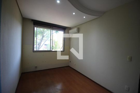 Quarto 1 de apartamento à venda com 2 quartos, 60m² em Jardim Itu, Porto Alegre