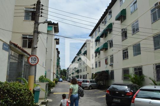Área comum de apartamento à venda com 1 quarto, 48m² em Taquara, Rio de Janeiro