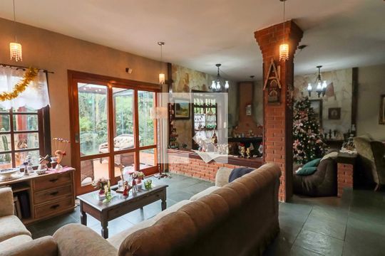 Casa à venda com 5 quartos, 289m² em Parque Monte Alegre, Taboão da Serra