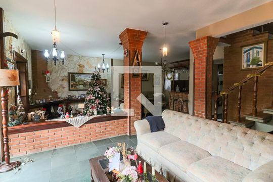 Sala 1 de casa à venda com 5 quartos, 289m² em Parque Monte Alegre, Taboão da Serra