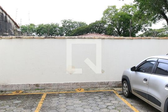 Garagem de casa de condomínio para alugar com 3 quartos, 111m² em Jardim Florida, Jacareí