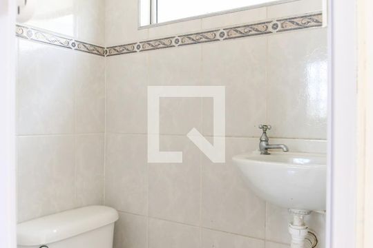 Sala de casa de condomínio para alugar com 3 quartos, 111m² em Jardim Florida, Jacareí