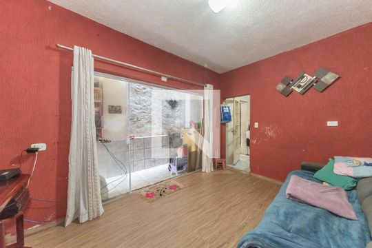 Casa à venda com 2 quartos, 200m² em Vila Santo Estefano, São Paulo