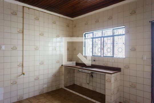 Cozinha de casa para alugar com 2 quartos, 150m² em Vila Carrão, São Paulo