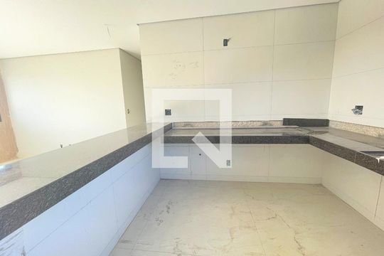 Cozinha  de apartamento à venda com 4 quartos, 250m² em Jaraguá, Belo Horizonte