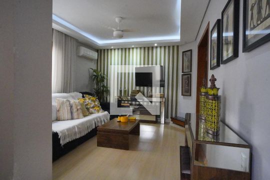 Casa à venda com 4 quartos, 350m² em Sarandi, Porto Alegre