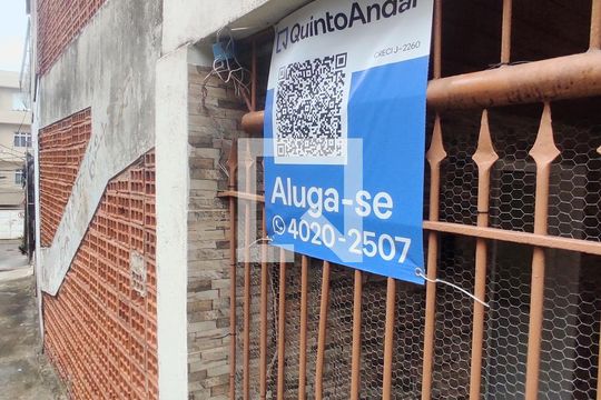 plaquinha Instalada área comun de apartamento para alugar com 1 quarto, 30m² em Nazaré, Salvador