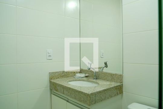 Banheiro de apartamento para alugar com 2 quartos, 70m² em Parque Campolim, Sorocaba