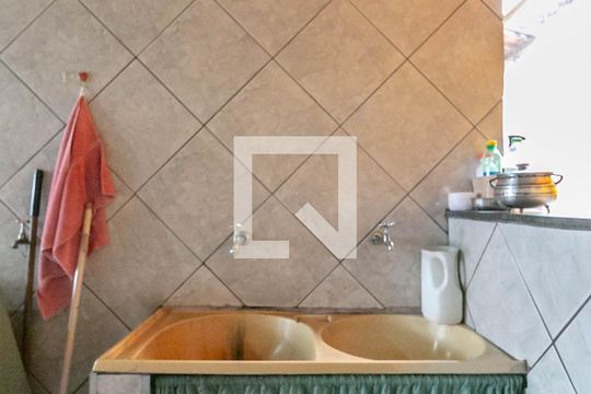 Área de Serviço de casa à venda com 3 quartos, 350m² em Vila Magnesita, Belo Horizonte