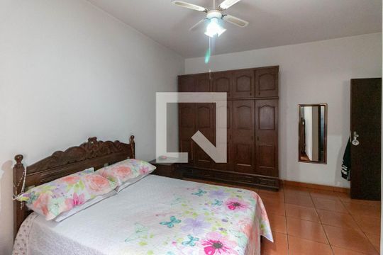 Quarto Suíte de casa à venda com 3 quartos, 350m² em Vila Magnesita, Belo Horizonte