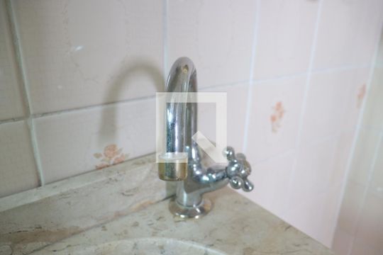 banheiro da suite de apartamento para alugar com 2 quartos, 82m² em Vila Parque Jabaquara, São Paulo