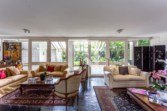 Sala Living de casa à venda com 5 quartos, 424m² em Vila Boa Vista, Santo André