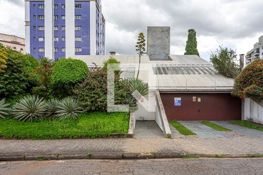Fachada de casa à venda com 5 quartos, 424m² em Vila Boa Vista, Santo André