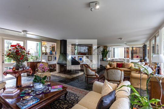 Sala Living de casa à venda com 5 quartos, 424m² em Vila Boa Vista, Santo André