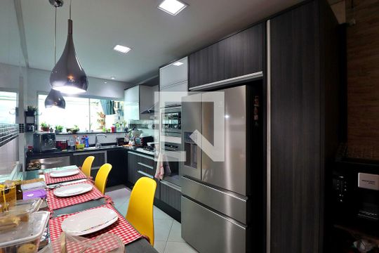 Cozinha de casa para alugar com 3 quartos, 210m² em Vila Guiomar, Santo André