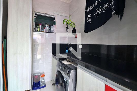 Área de Serviço de casa para alugar com 3 quartos, 210m² em Vila Guiomar, Santo André