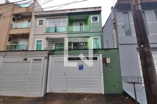 Fachada de casa para alugar com 3 quartos, 210m² em Vila Guiomar, Santo André