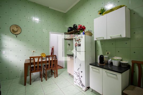 Cozinha de casa à venda com 2 quartos, 114m² em Umuarama, Osasco