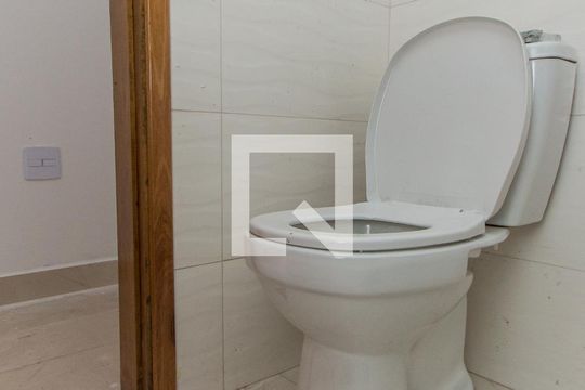 Banheiro de apartamento para alugar com 1 quarto, 25m² em Jaçanã, São Paulo