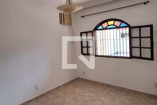 Quarto 2 de casa para alugar com 3 quartos, 100m² em Centro, Duque de Caxias