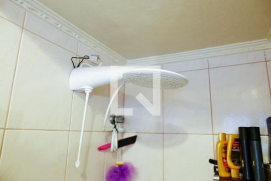 Banheir Social de casa à venda com 4 quartos, 206m² em Vila Alpina, Santo André