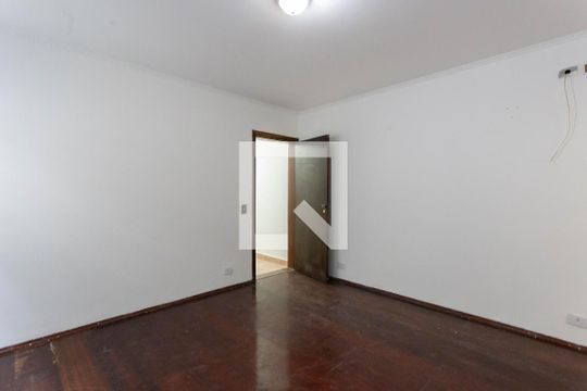 Quarto de casa para alugar com 1 quarto, 40m² em Jardim Vergueiro (sacomã), São Paulo