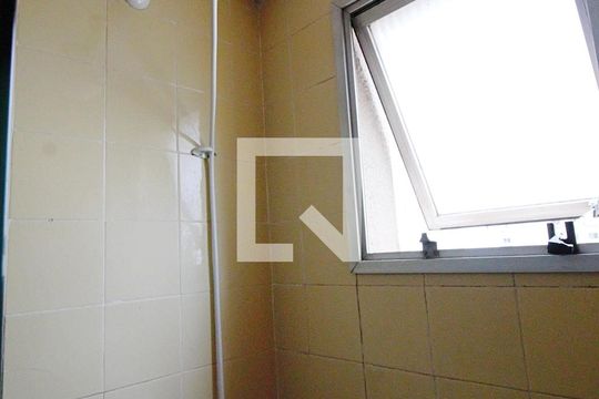 Banheiro de apartamento para alugar com 2 quartos, 60m² em Vila Andrade, São Paulo