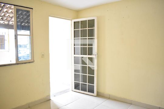 Casa para alugar com 1 quarto, 48m² em Campo Grande, Rio de Janeiro