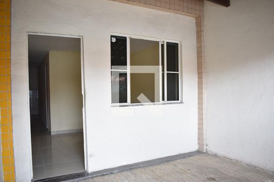 Varanda de casa para alugar com 1 quarto, 48m² em Campo Grande, Rio de Janeiro