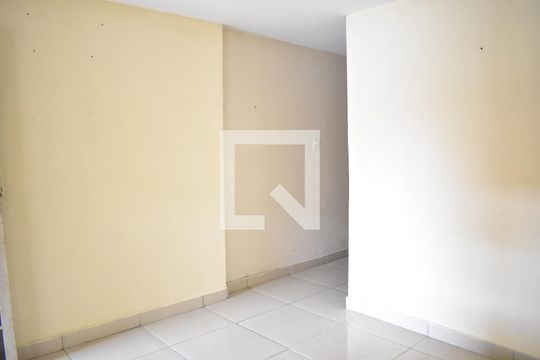 Sala de casa para alugar com 1 quarto, 48m² em Campo Grande, Rio de Janeiro