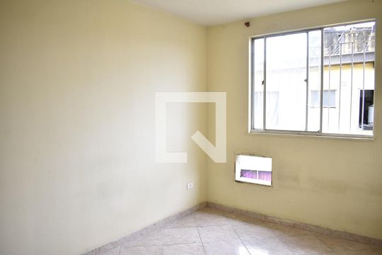 Quarto 1 de apartamento para alugar com 2 quartos, 70m² em Senador Vasconcelos, Rio de Janeiro