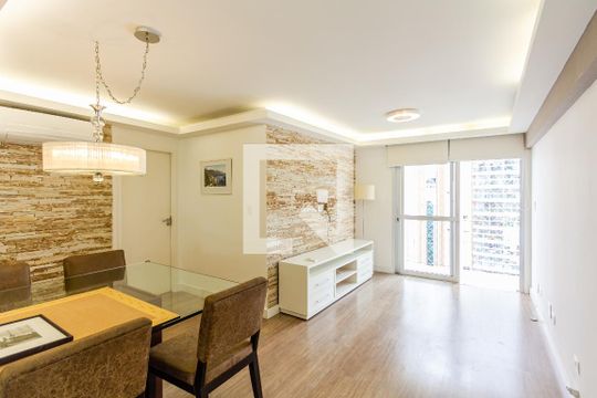 Apartamento para alugar com 2 quartos, 60m² em Vila Olímpia, São Paulo