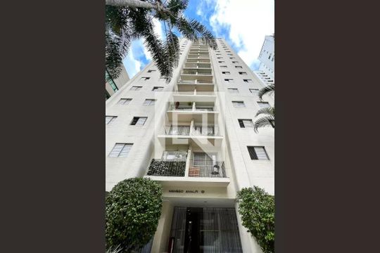 Fachada de apartamento para alugar com 2 quartos, 60m² em Vila Olímpia, São Paulo