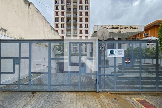 Fachada do Condomínio de apartamento para alugar com 2 quartos, 58m² em Jardim Sabara, São Paulo