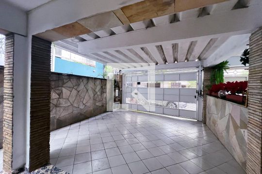 Garagem de casa à venda com 6 quartos, 342m² em Vila Nova Conceição, São Paulo