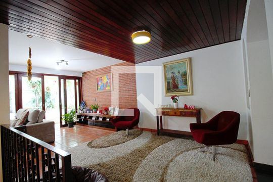 Sala de casa à venda com 5 quartos, 400m² em Vila Sonia, São Paulo