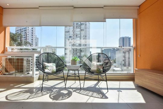 Varanda  de apartamento para alugar com 1 quarto, 43m² em Campo Belo, São Paulo
