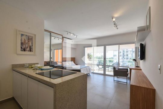 Cozinha  de apartamento para alugar com 1 quarto, 43m² em Campo Belo, São Paulo