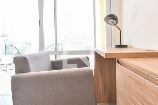 Sala de apartamento para alugar com 1 quarto, 43m² em Campo Belo, São Paulo