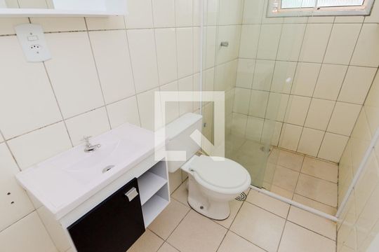 Banheiro de apartamento à venda com 2 quartos, 50m² em Jardim Valéria, Guarulhos