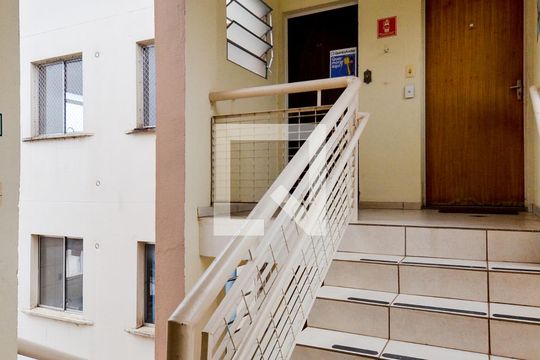 Hall de Entrada de apartamento à venda com 2 quartos, 50m² em Jardim Valéria, Guarulhos