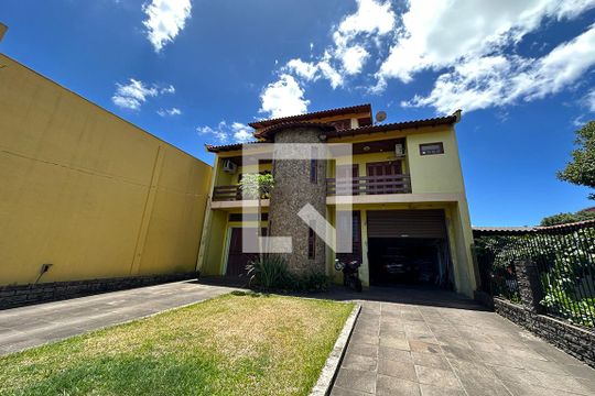 Fachada de casa à venda com 3 quartos, 400m² em Arroio da Manteiga, São Leopoldo
