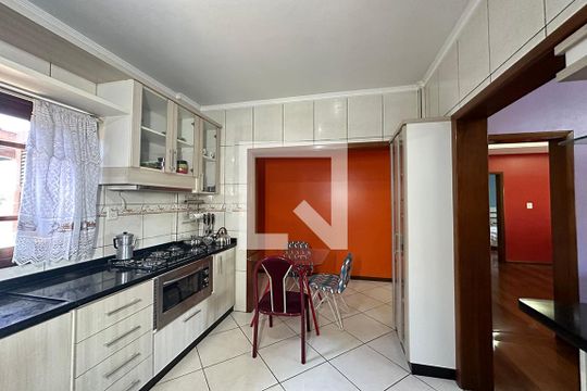 Cozinha de casa à venda com 3 quartos, 400m² em Arroio da Manteiga, São Leopoldo