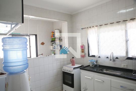 Cozinha de apartamento para alugar com 1 quarto, 65m² em Canto do Forte, Praia Grande