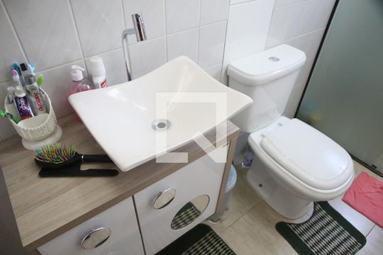 Banheiro de apartamento para alugar com 1 quarto, 65m² em Canto do Forte, Praia Grande