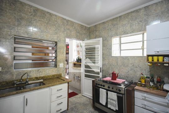 Cozinha de casa de condomínio à venda com 3 quartos, 225m² em Parque Monte Alegre, Taboão da Serra